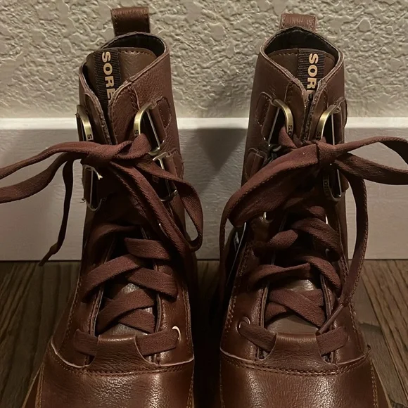 NWT Brown Sorel Caribou X Glossy Lace Boots Women’s Size 9.5 - Picture 7 of 7